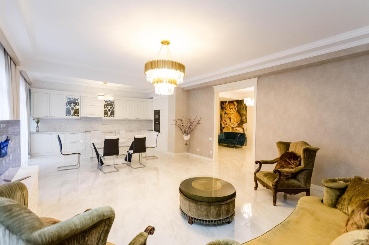 Rustaveli Residence I Tbilissi Extérieur photo