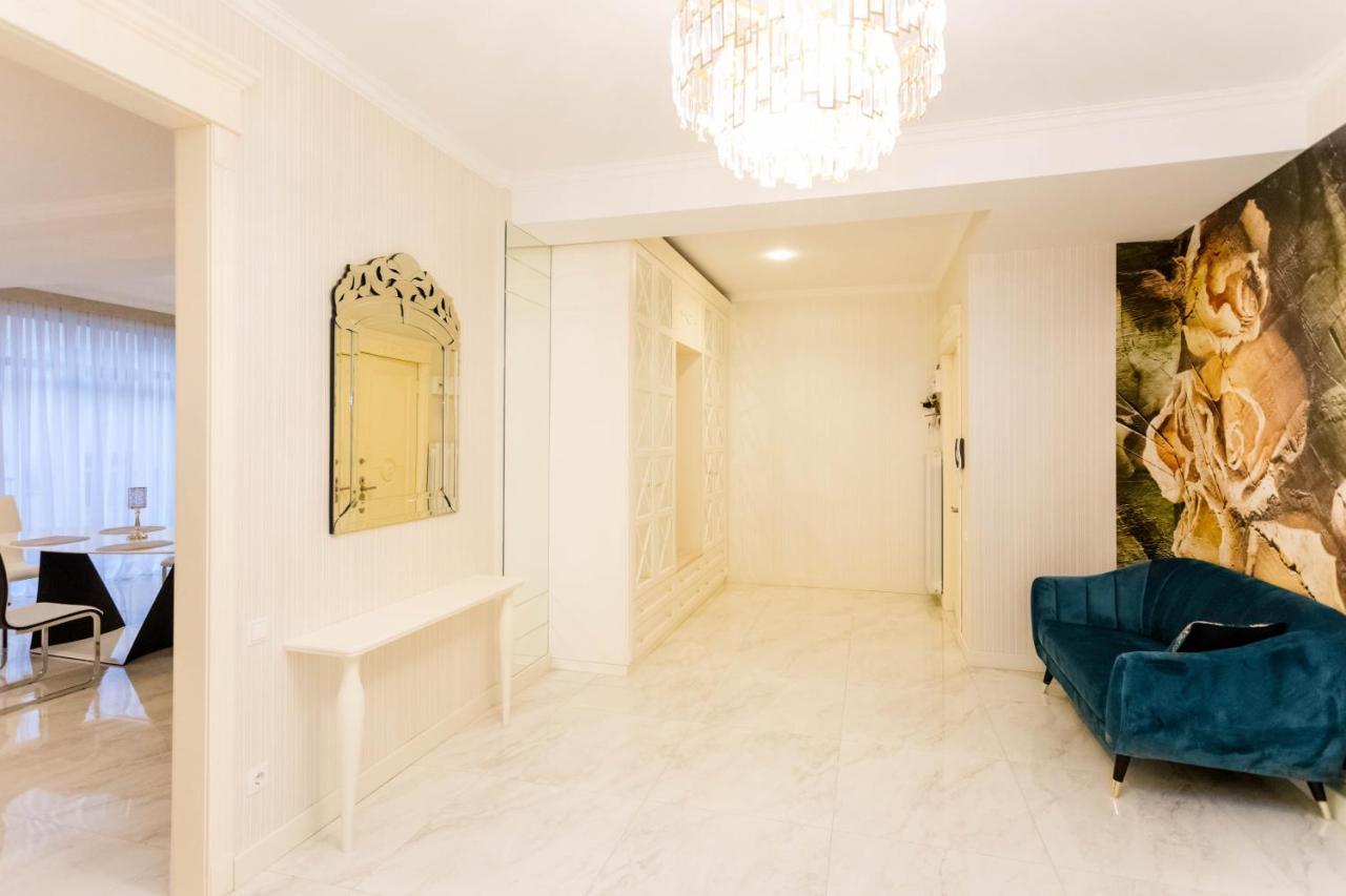 Rustaveli Residence I Tbilissi Extérieur photo